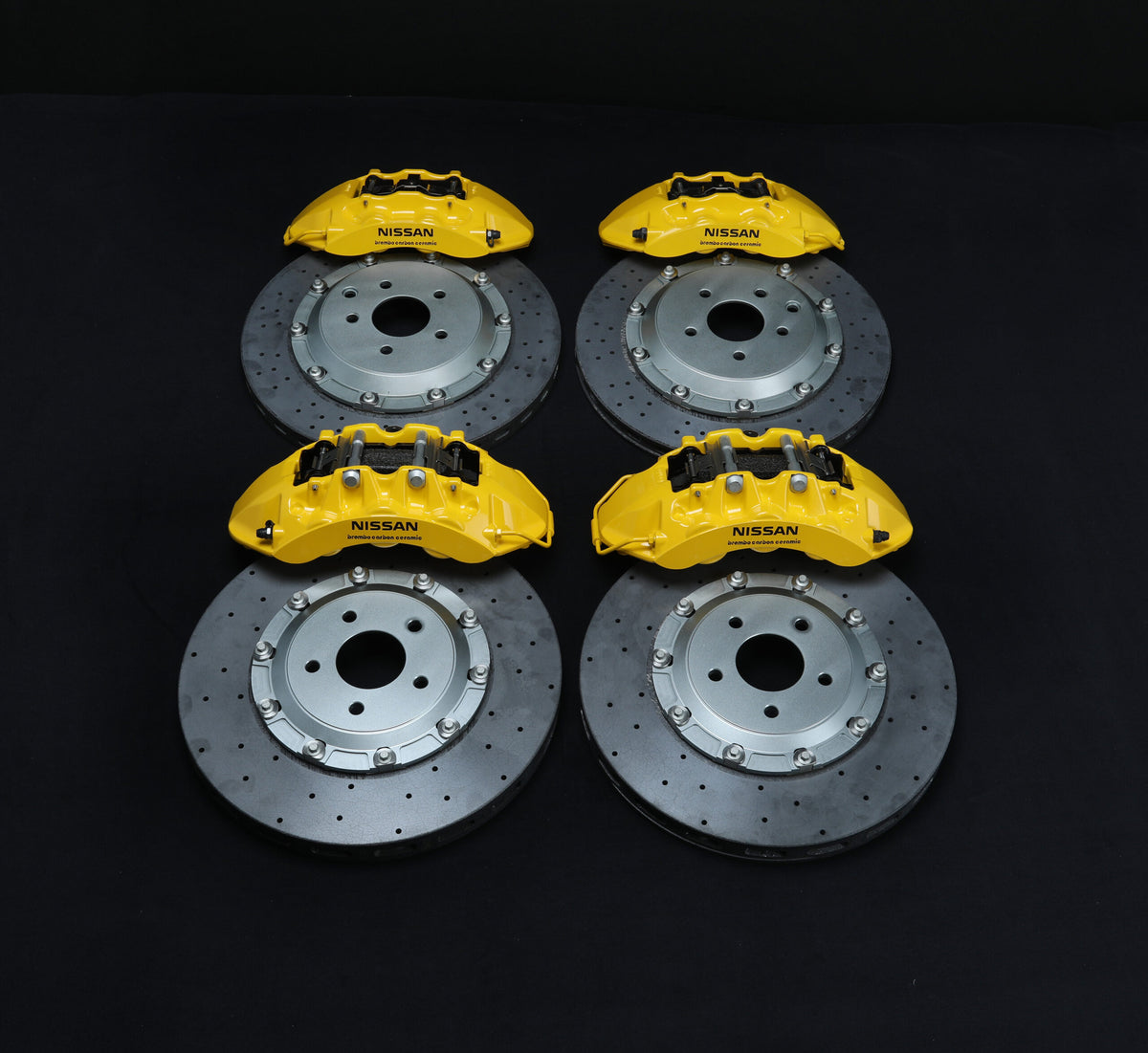 Crank Motorsport R35 GTR Carbon Ceramic Brake Conversion Kit – Nissan Skyline R32-R34 – Yellow Calipers with Black Hat