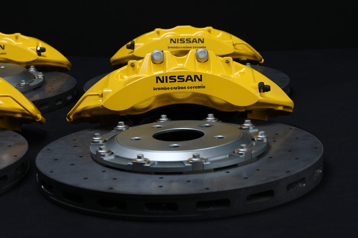 Crank Motorsport R35 GTR Carbon Ceramic Brake Conversion Kit – Nissan Skyline R32-R34 – Yellow Calipers with Black Hat