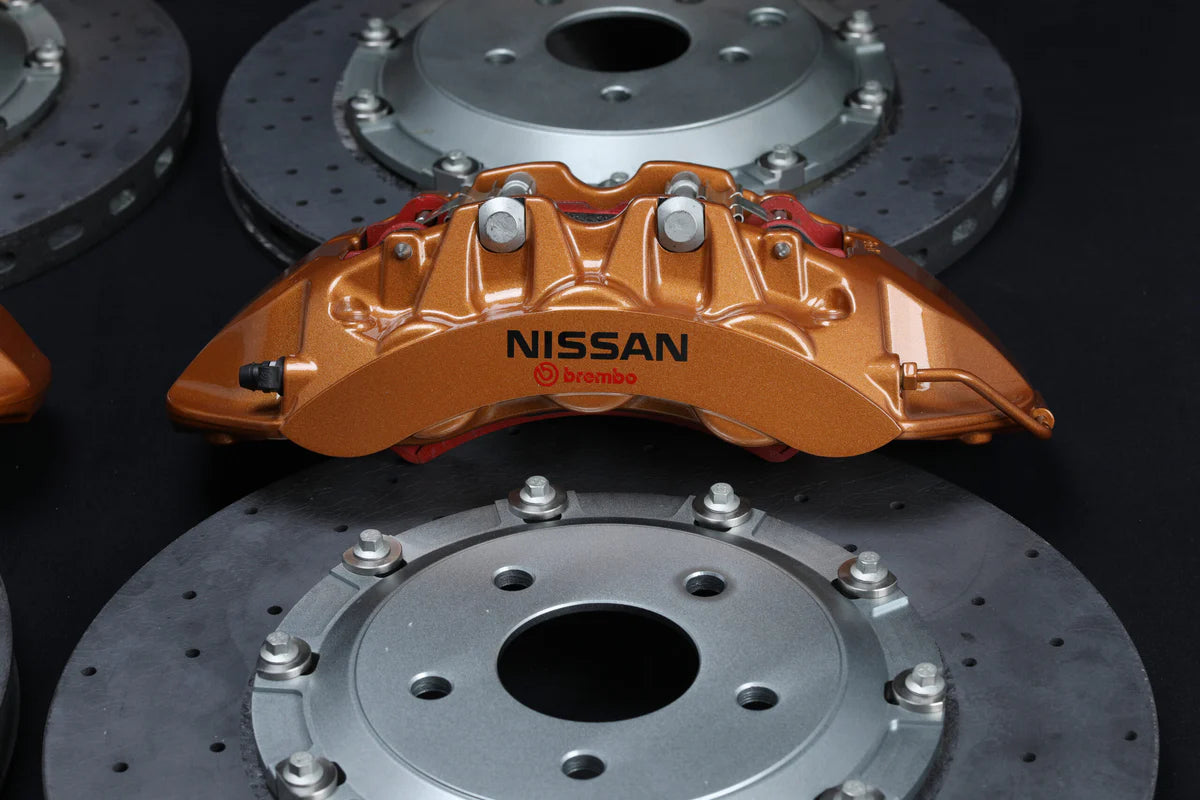 Crank Motorsport R35 GTR Carbon Ceramic Brake Conversion Kit – Nissan Skyline R32-R34 – Yellow Calipers with Black Hat