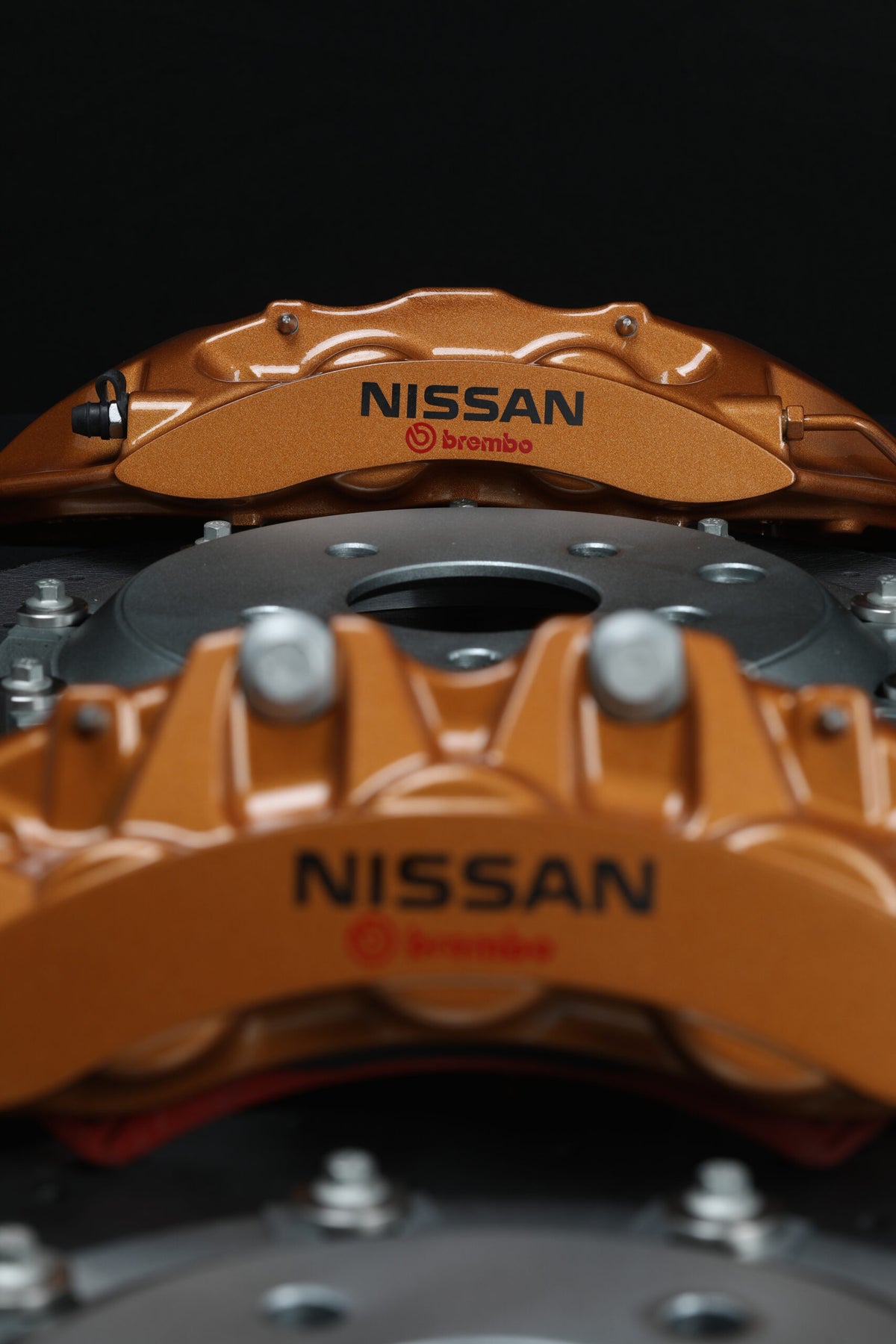 R35 GTR Carbon Ceramic Brake Kit Skyline R32-34 - Nissan Gold with Black Hat