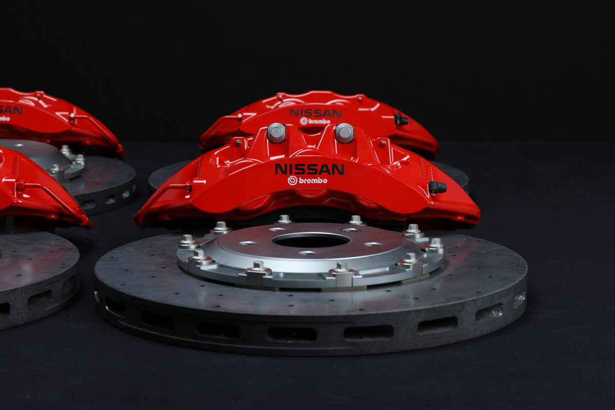 R35 GTR Carbon Ceramic Brake Conversion Kit – Nissan Skyline R32-R34 – Red Calipers with Black Hat