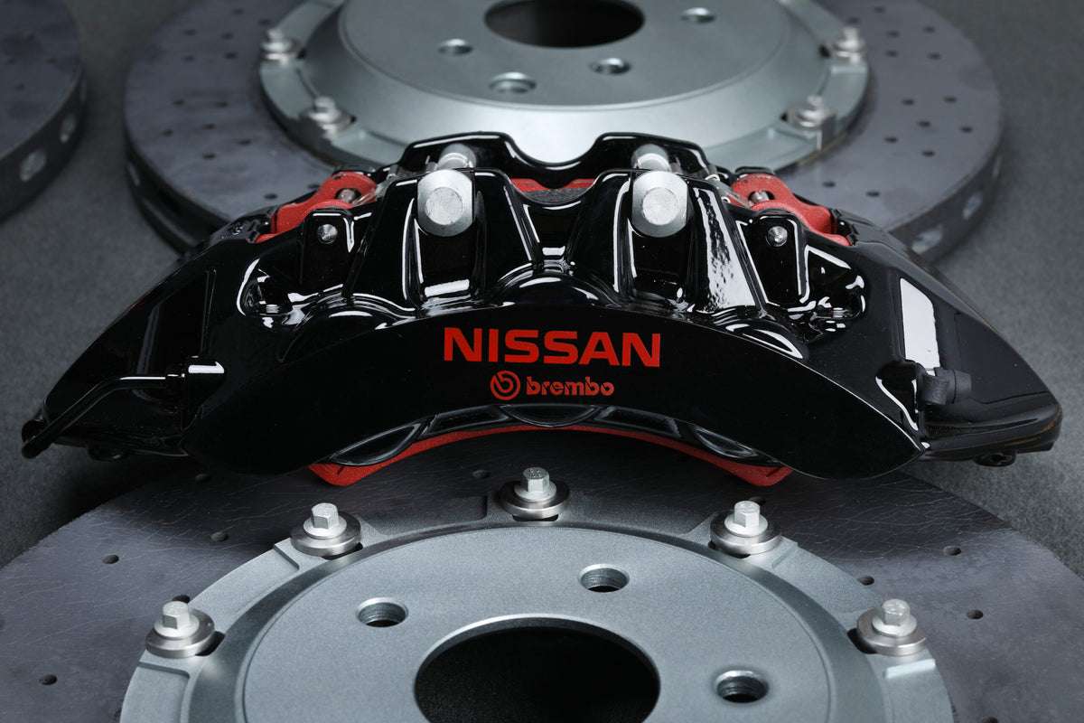 R35 GTR Carbon Ceramic Brake Conversion Kit – Nissan Skyline R32-R34 – Black Calipers with Black Hat