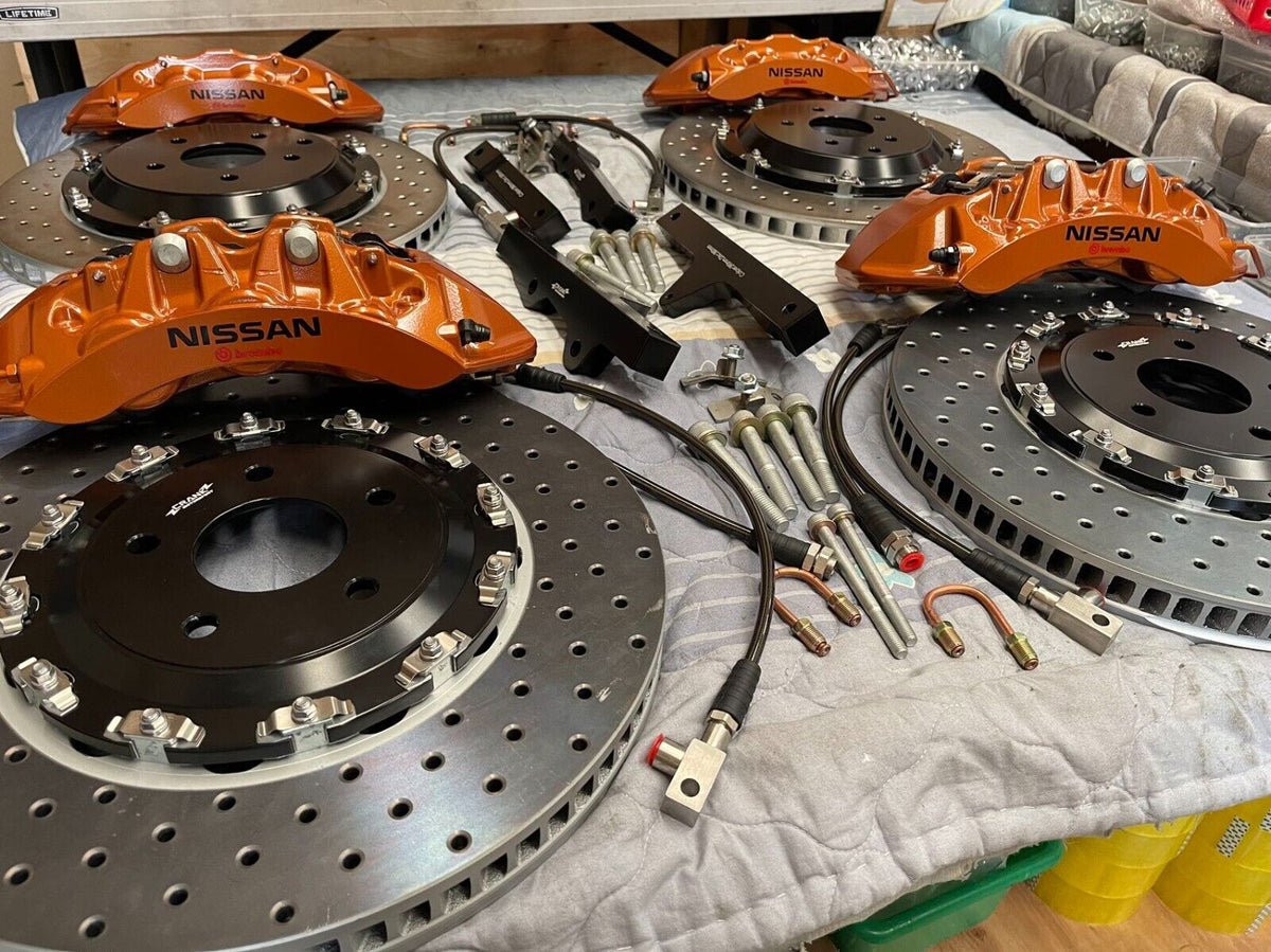R35 GTR Brake Adapter Kit (V4) to Suit Skyline R32, R33, R34 – Cross Drilled Rotors
